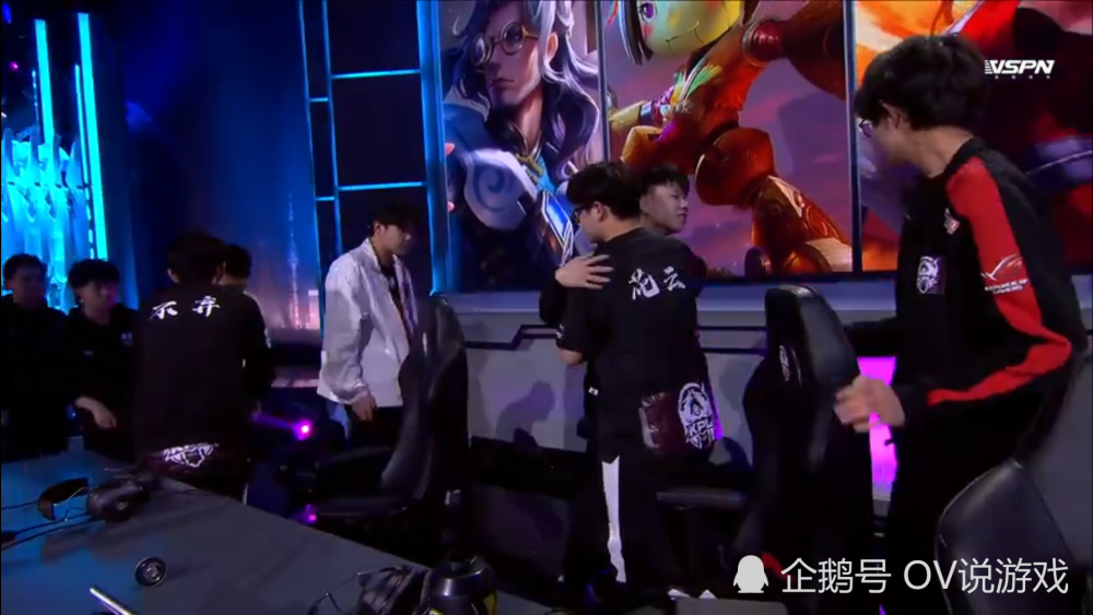  沙尔克04深陷财务危机或遭降级  